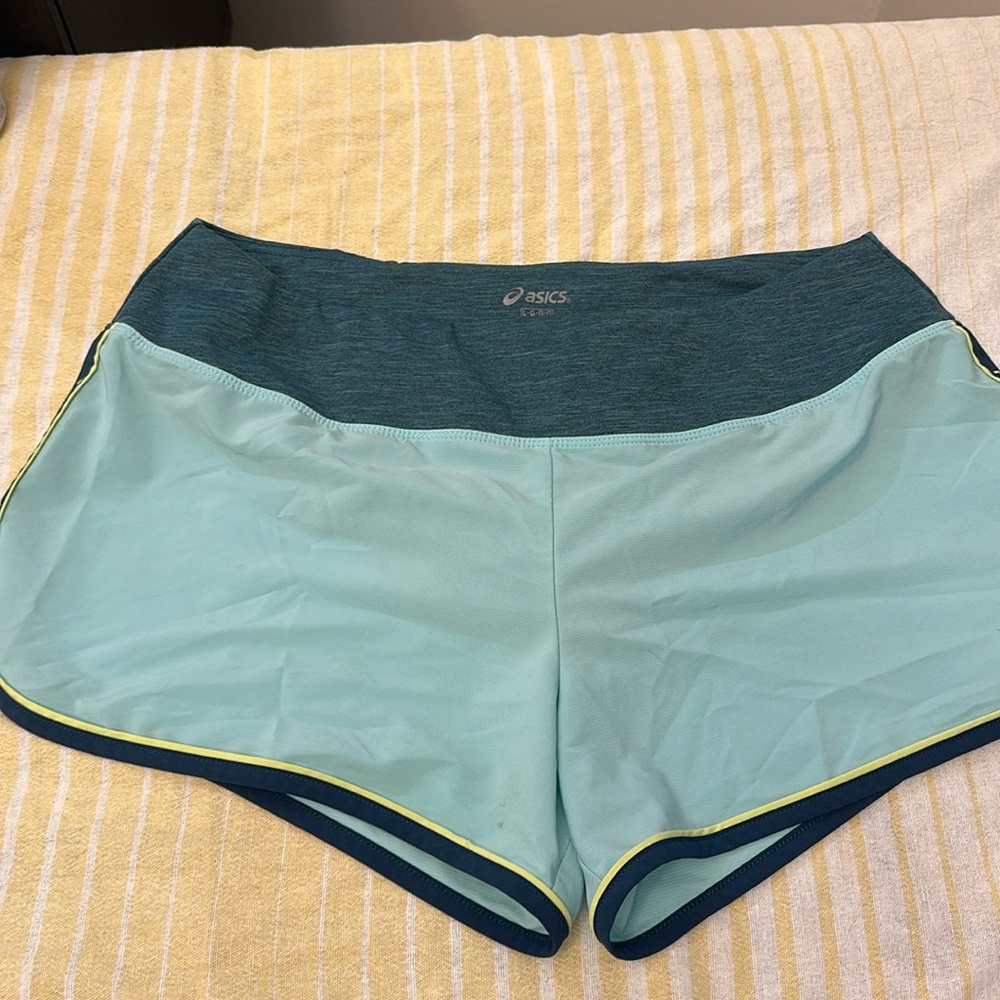 Women’s running shorts